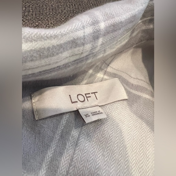 Grey & White, Button Down - Picture 3 of 4